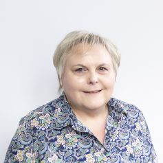 Mitarbeiter:in Brigitte Raab